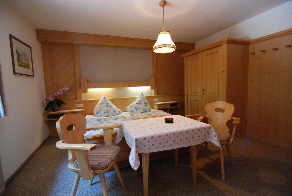 Ferienwohnung Pension Tirol Bichlbach Cameră foto